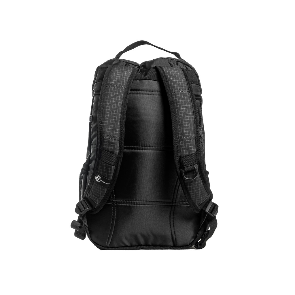 MOCHILA DE ESPALDA NEGRA 18" 
