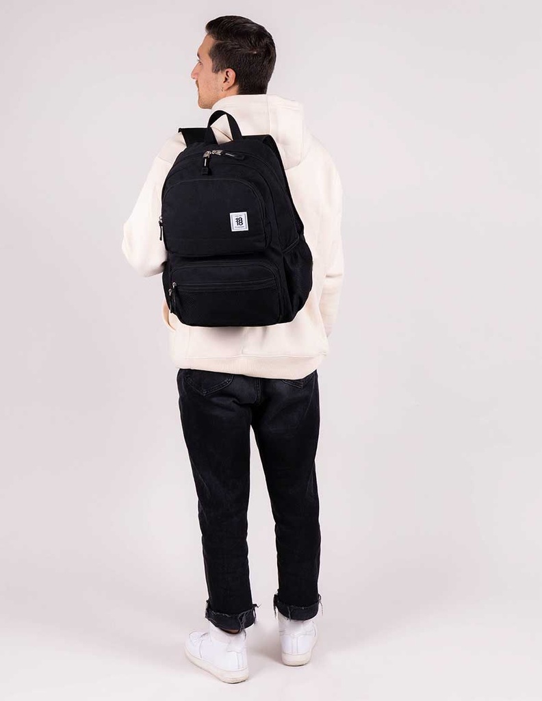 Mochila Grande 1818 Unisex Wynn Negro